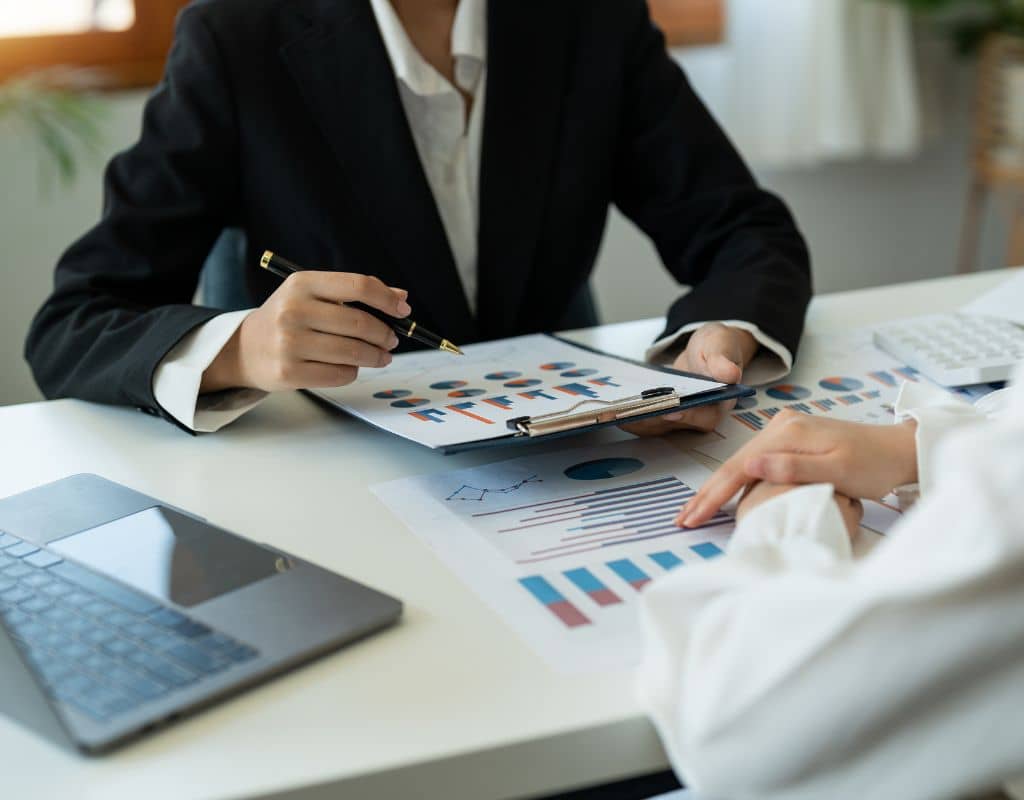 Importance of an Investment Expert in the Financial Planning Process