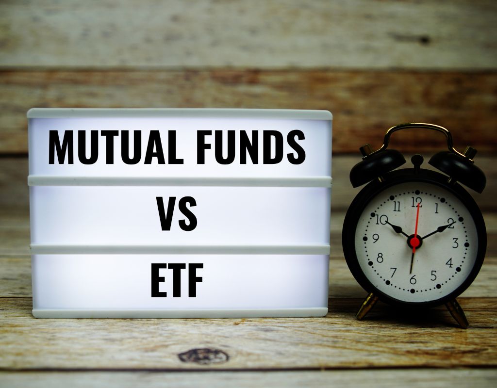 ETF vs Actively Managed Mutual Funds: Key Differences Every Investor Should Know