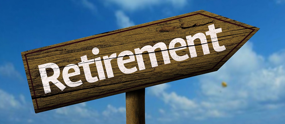 4 Smart Ways to Balance Financial Priorities While Saving for Retirement
